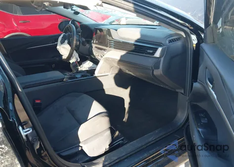 2025 Toyota Camry Le из США, поврежденный, VIN 4T1DAACK8SU545498